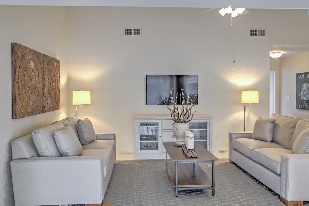 'Sand Dollar' Island Home - Walk To Beach And Pool! - thumb 3