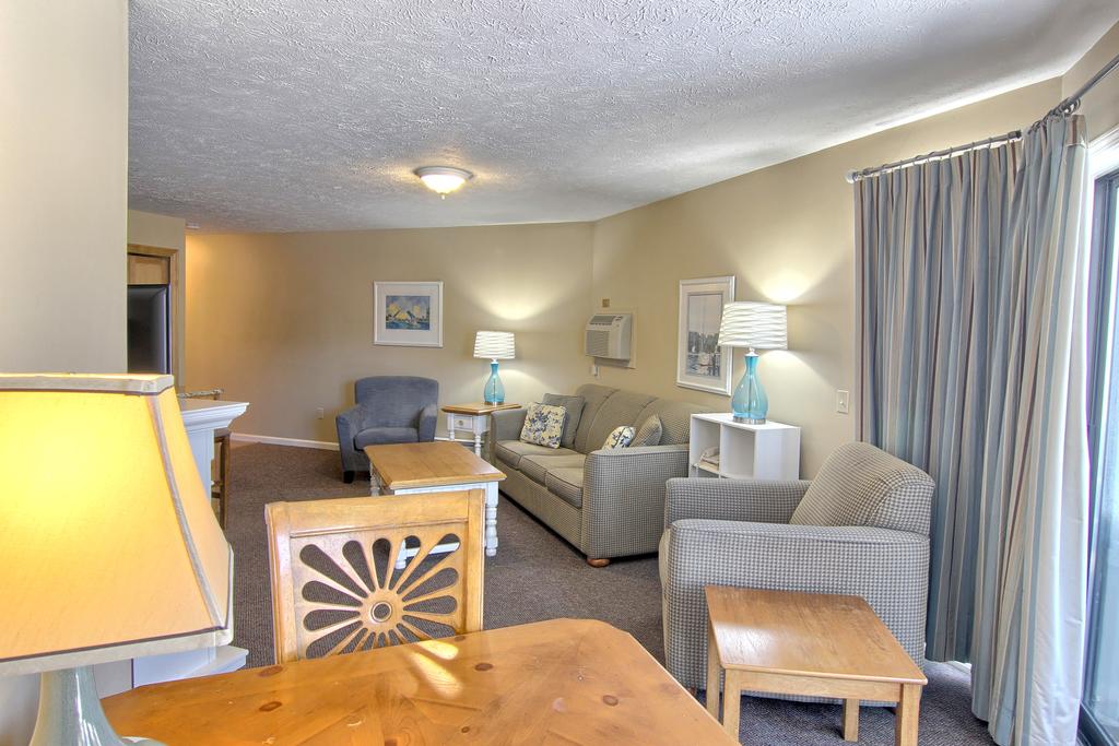 104 Pointes North Inn - thumb 1