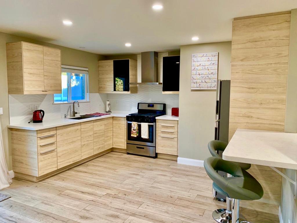 11640 Gothic Avenue - thumb 2