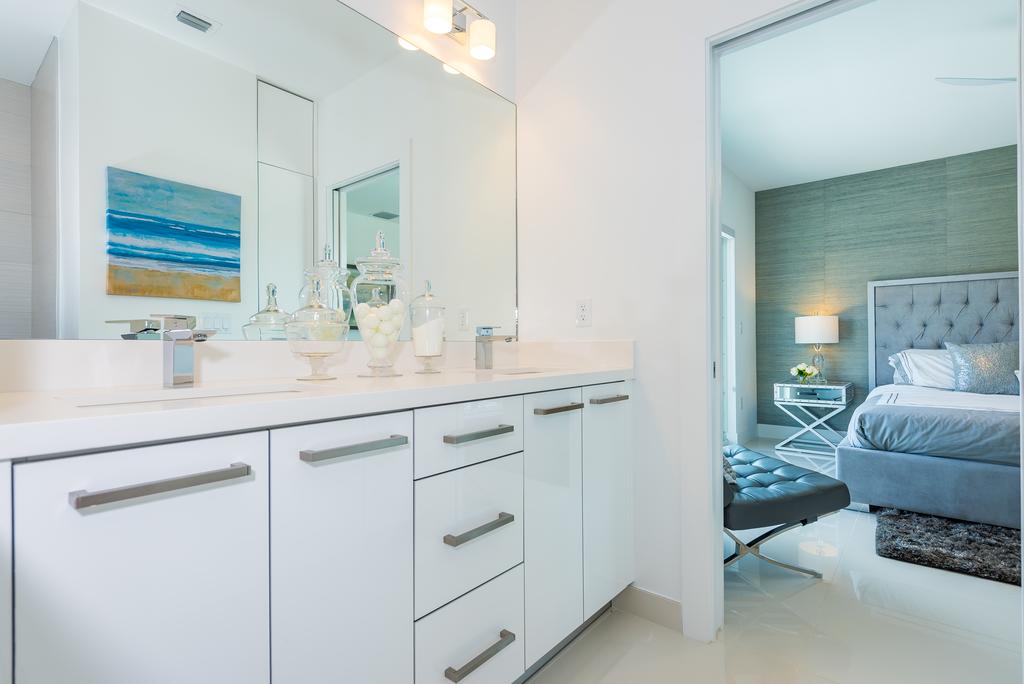 1355 N Ocean Blvd Townhouse - thumb 2