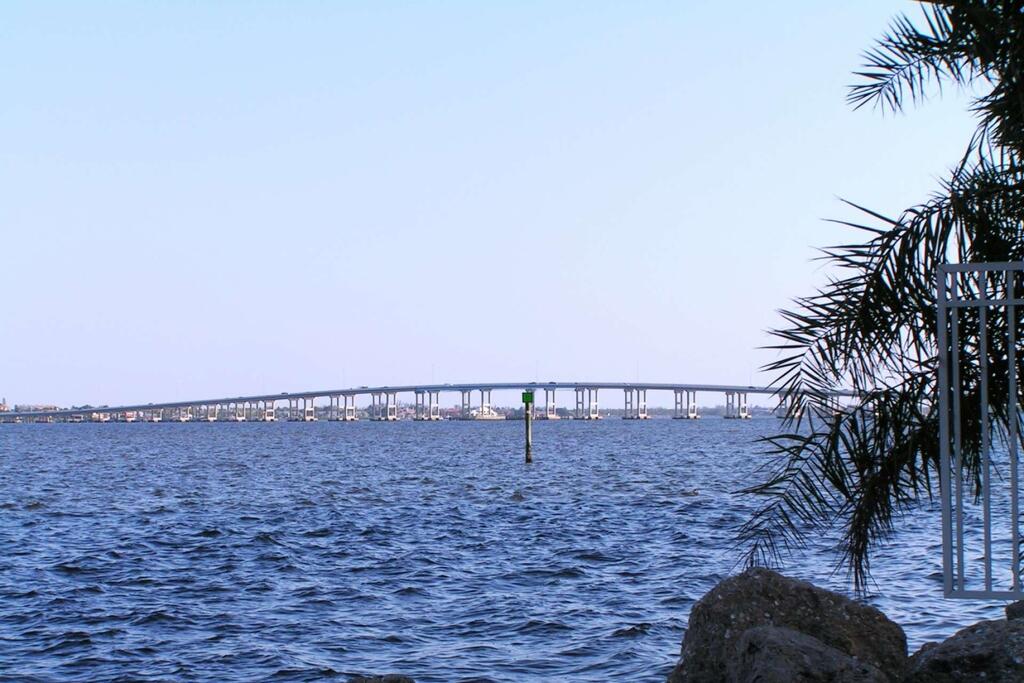 2318 SE 6th Ave - thumb 1