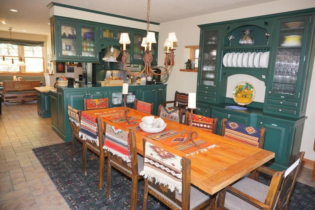 24 Little Ln - thumb 2