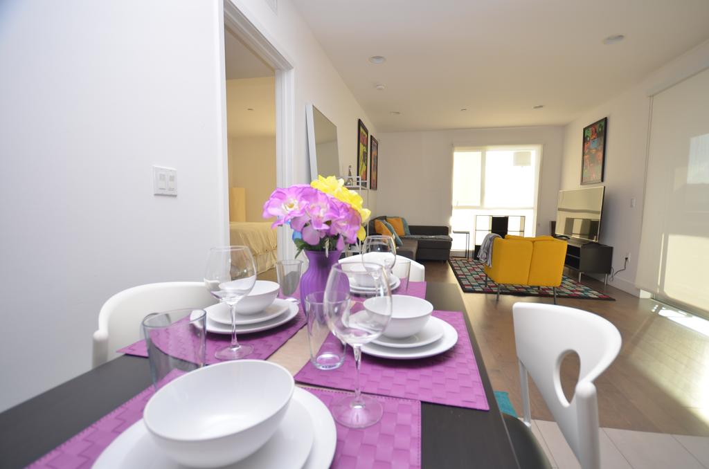 2Br- 4Bed Suite Apt Hollywood Sign View Free Parking - thumb 3