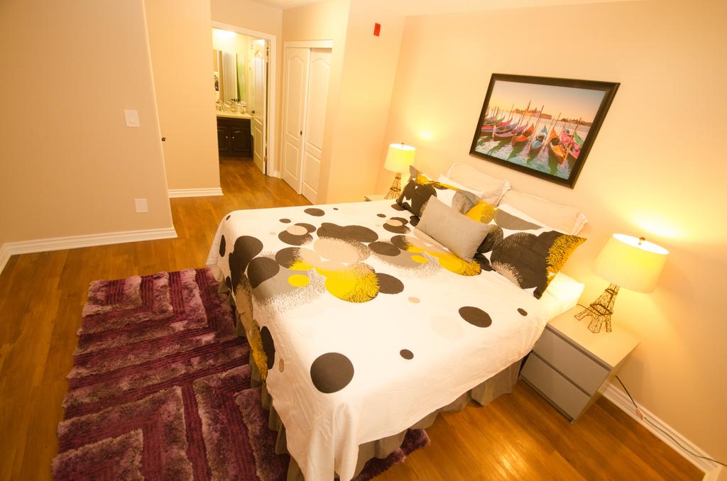 2Br- 4Bed Suite Apt Hollywood Sign View Free Parking - thumb 2