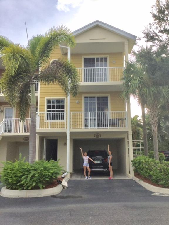 3 Bedroom CornerTownhome On Tampa Bay - thumb 3