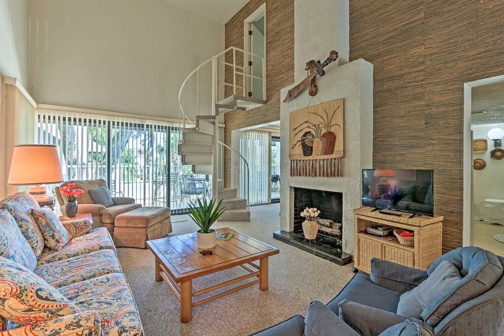 3-Story Villa With Pool Access, Steps To Beach! - thumb 0