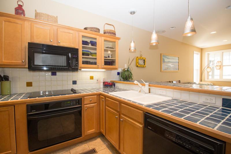 33 Quarterdeck - Three Bedroom House - thumb 2