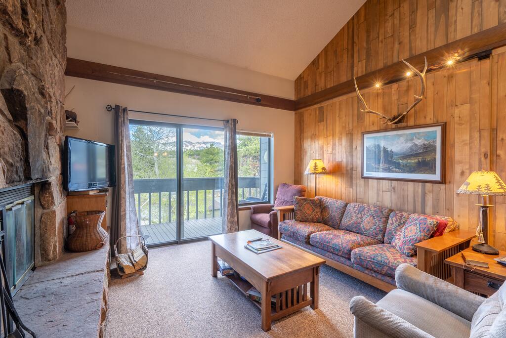 3BR 3BA Mountain Condo In Pines At MeadowRidge - thumb 0