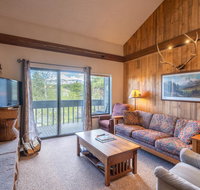 3BR 3BA Mountain Condo in Pines at MeadowRidge - Accommodation Seattle