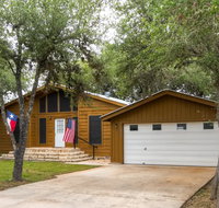 3BR House on Canyon Lake w/Private Gazebo - Accommodation Seattle