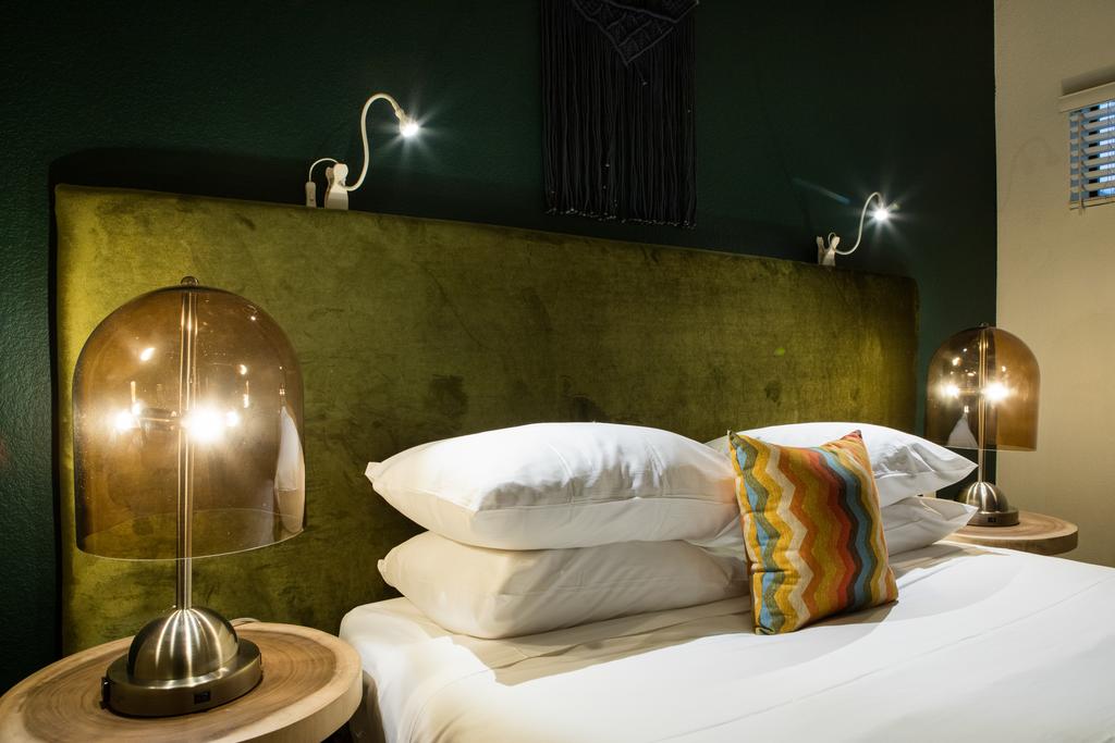 4BR Central Austin Apartments By WanderJaunt - thumb 2