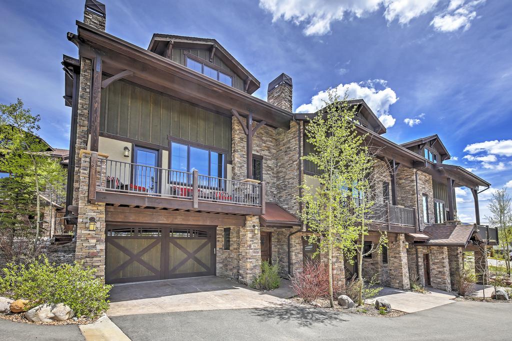 4BR Fraser Townhome With Private Deck&Mountain Views - thumb 1
