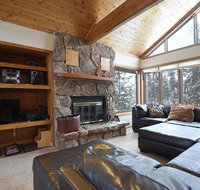 61 Jabberwocky - Accommodation Seattle