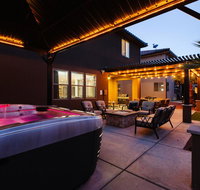 96 PV Luxury Getaway with Private Hot Tub Ping Pong Community Pool Water Park and Lazy River - Accommodation Seattle