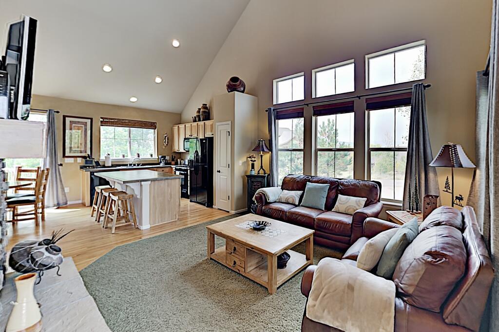 All-Season Granby Ranch Home With Private Hot Tub Home - thumb 0