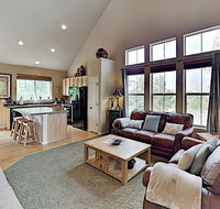 All-Season Granby Ranch Home with Private Hot Tub home - Accommodation Seattle