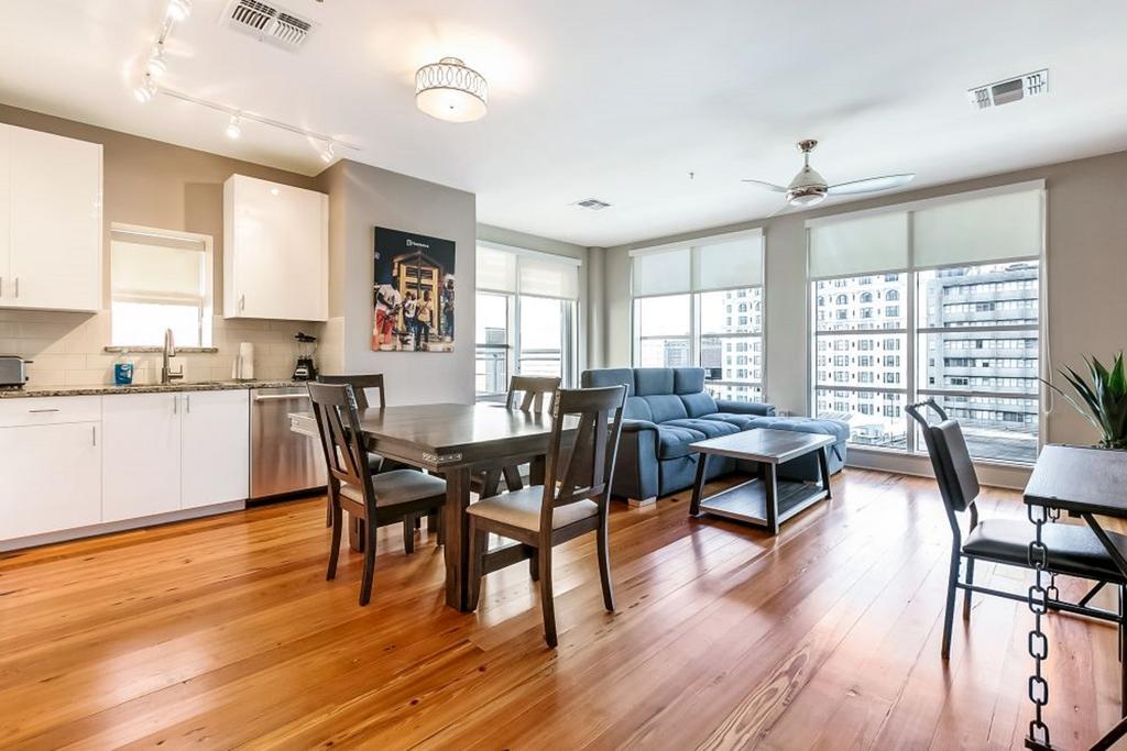 Amazing Condos Near The French Quarter - thumb 0