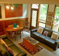 Apartment 57SW-2 Story Family Condo for 6 - Accommodation Seattle