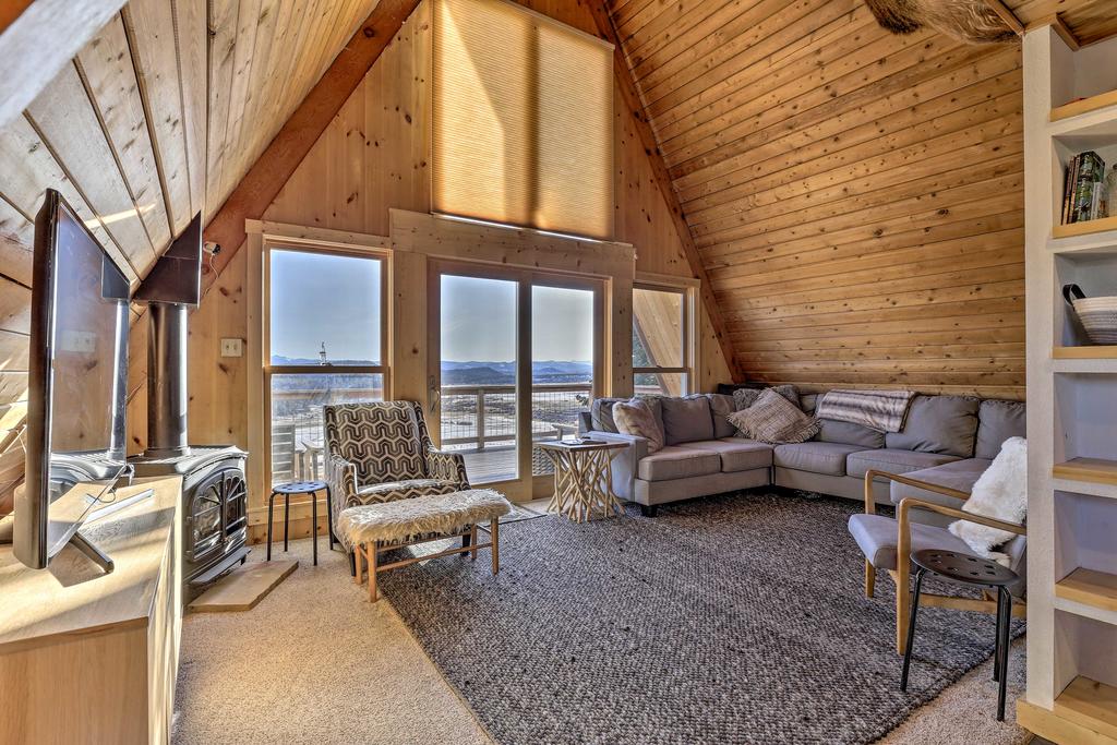 Awe-Inspiring Outdoorsy Grand Lake A-Frame! - thumb 3