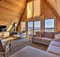 Awe-Inspiring Outdoorsy Grand Lake A-Frame - Accommodation Seattle