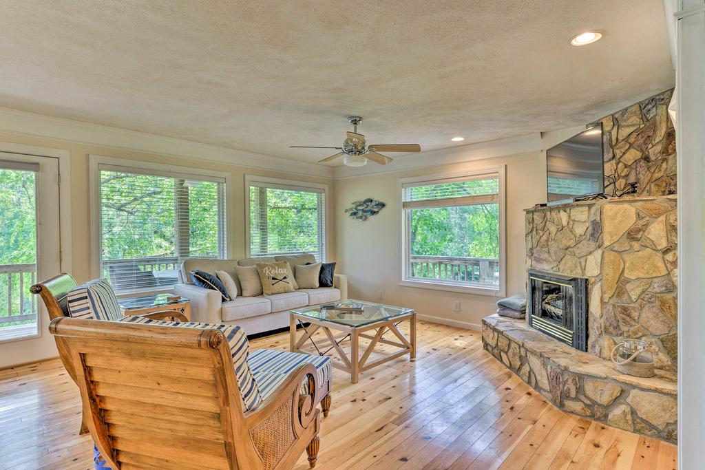 Badin Lake Cabin With Dock & 2-Story Boat Slip! - thumb 3