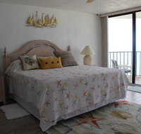 Beach Front Condo - Accommodation Seattle