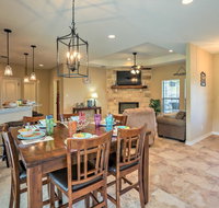 Beautiful Canyon Lake Home with Patio 1 Mi Boat Ramp - Accommodation Seattle