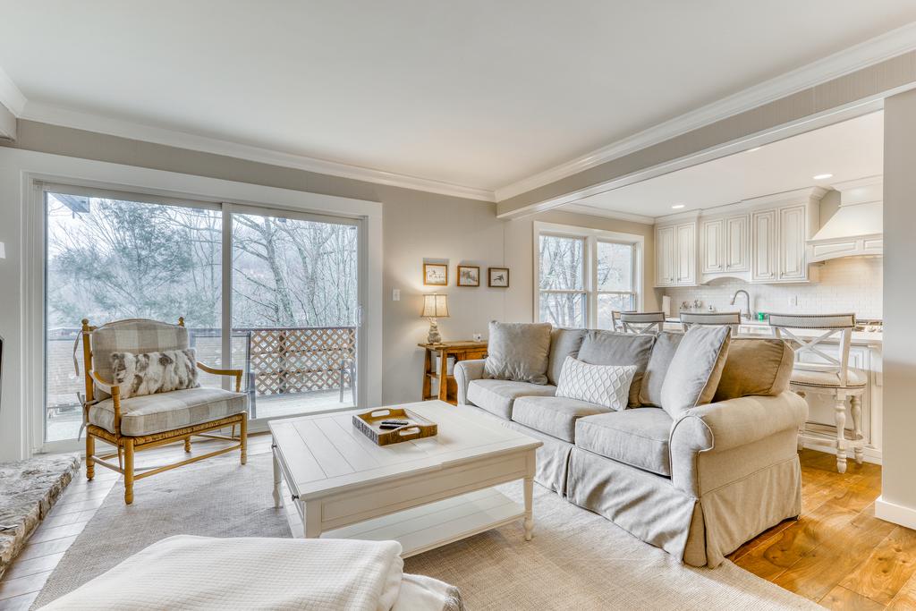 Bee Branch 07 - thumb 2