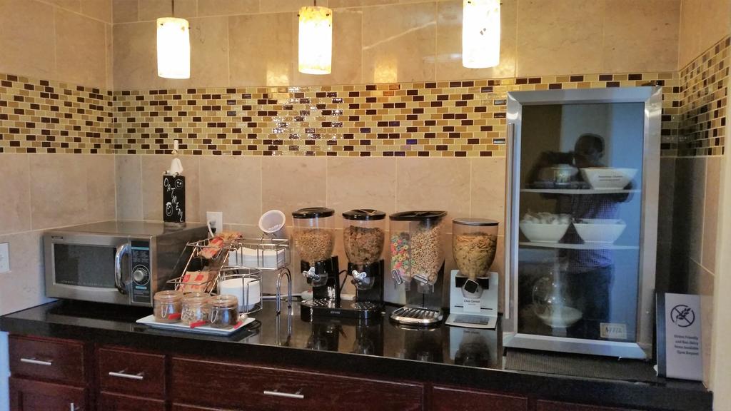 Best Western Roanoke Inn & Suites - thumb 2