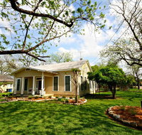 Blessing Haus Home - Accommodation Seattle