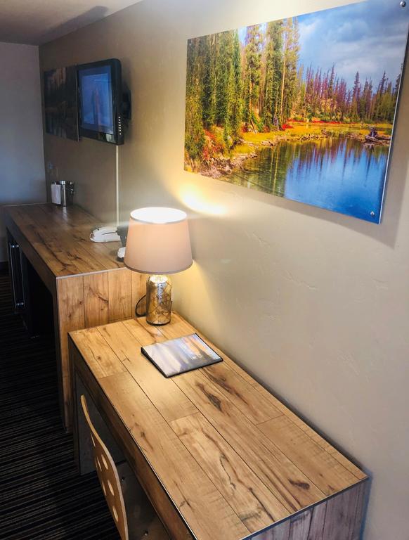 Blue Lakes Inn - thumb 3