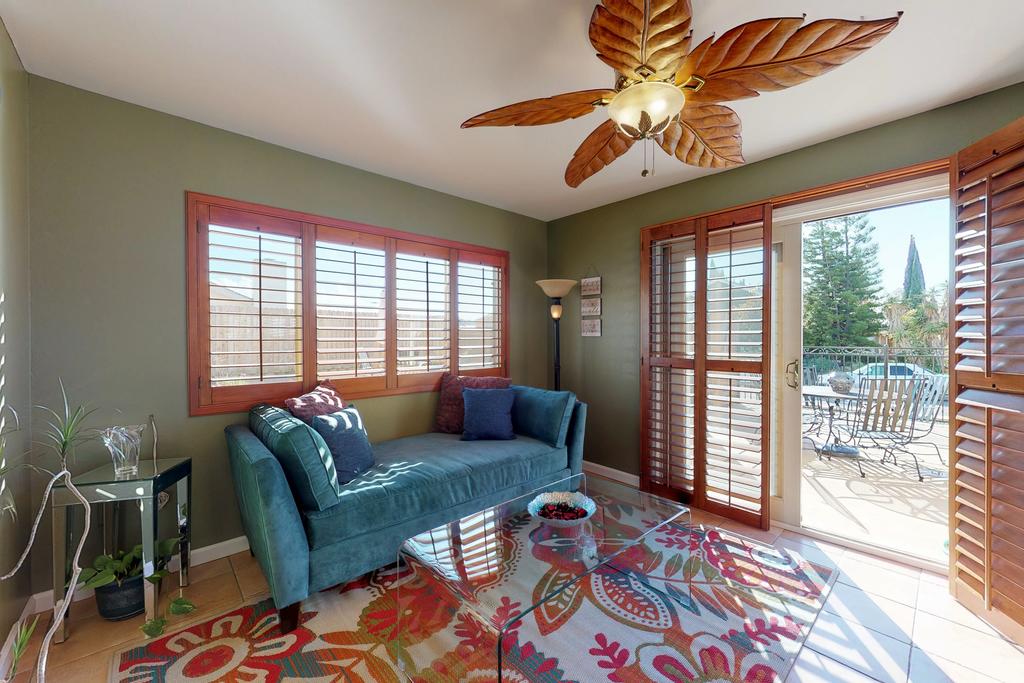 Breeze By The Pool - thumb 3