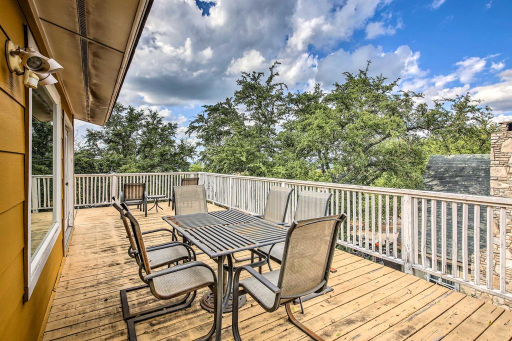 Canyon Lake Getaway With Game Room Less Than 1Mi To Boat Ramp! - thumb 2