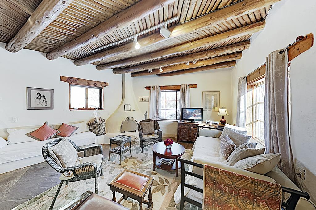 Charming Casa Verde At Lumina Gardens W/ Hot Tub Cottage - thumb 0