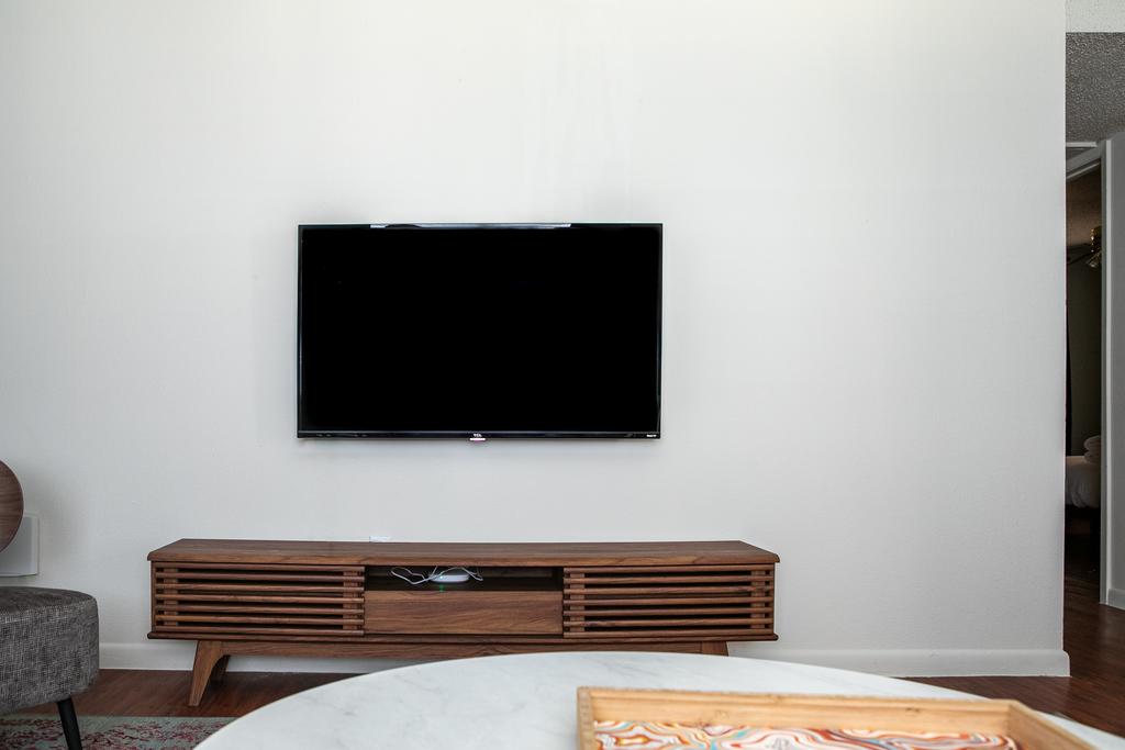 Chic Apts In Central Austin By WanderJaunt - thumb 1