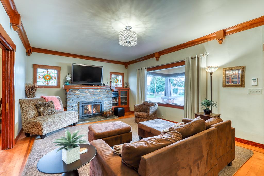 Classy Craftsman - thumb 1