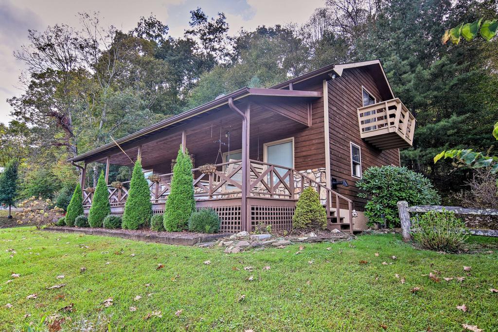 Cozy Burnsville Family Home In National Forest - thumb 1