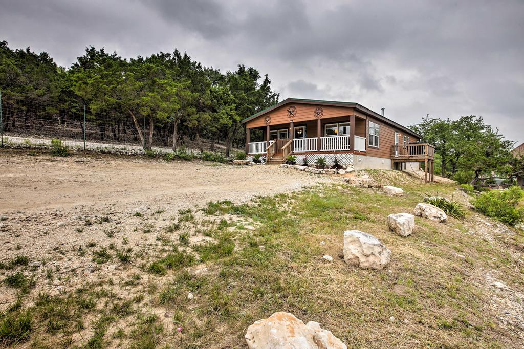 Cozy Canyon Lake Cabin With Hill Country Views! - thumb 3