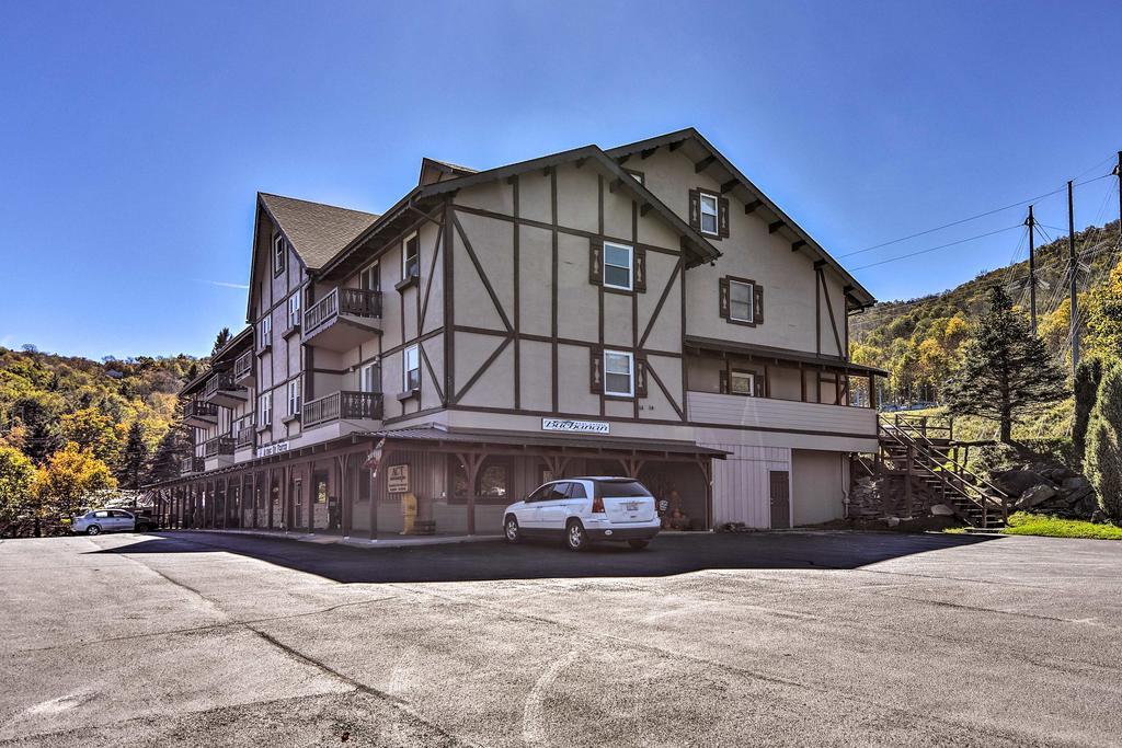 Cozy Condo - Walk To Resort, 9 Miles To Sugar Mtn! - thumb 2