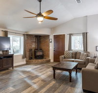 cozy cottage on hidden hollow - Accommodation Seattle