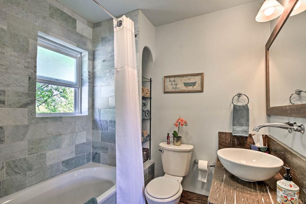 Cozy Home With Media Room - 11 Min Walk To Taos Plaza - thumb 0