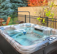 Crazy Horse Retreat - Accommodation Seattle