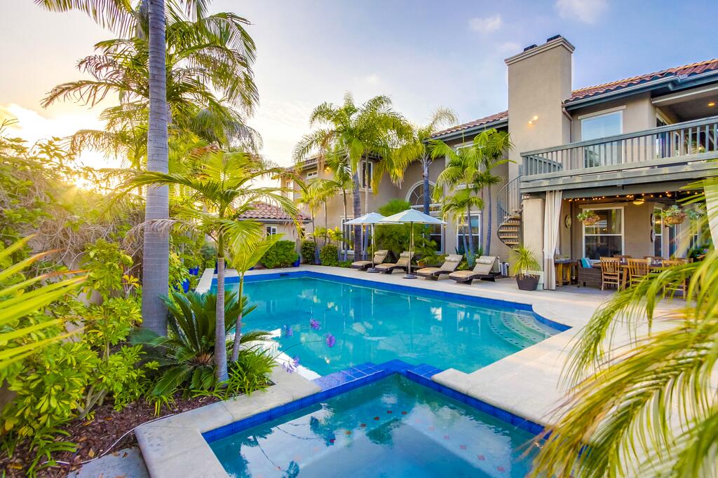 CV-735 - Secluded Oasis - thumb 0