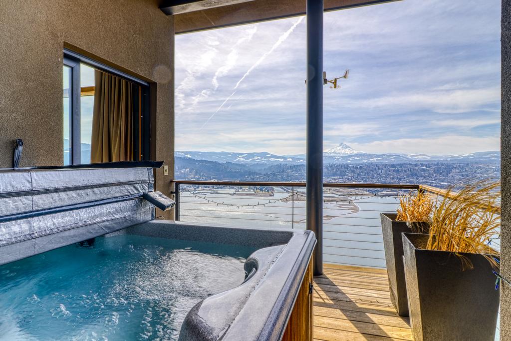 Dogwood On The Bluff - thumb 1