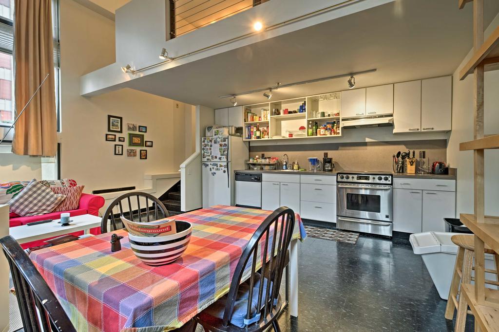 Downtown Seattle Loft - Walk To Pike Place And More! - thumb 2