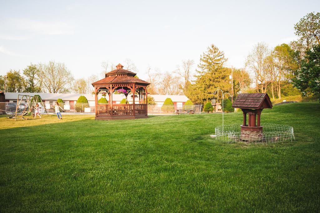 Dutch Treat Motel - thumb 1