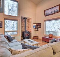 Family Cabin with Deck about 1 Mi to Resurrection Creek - Accommodation Seattle