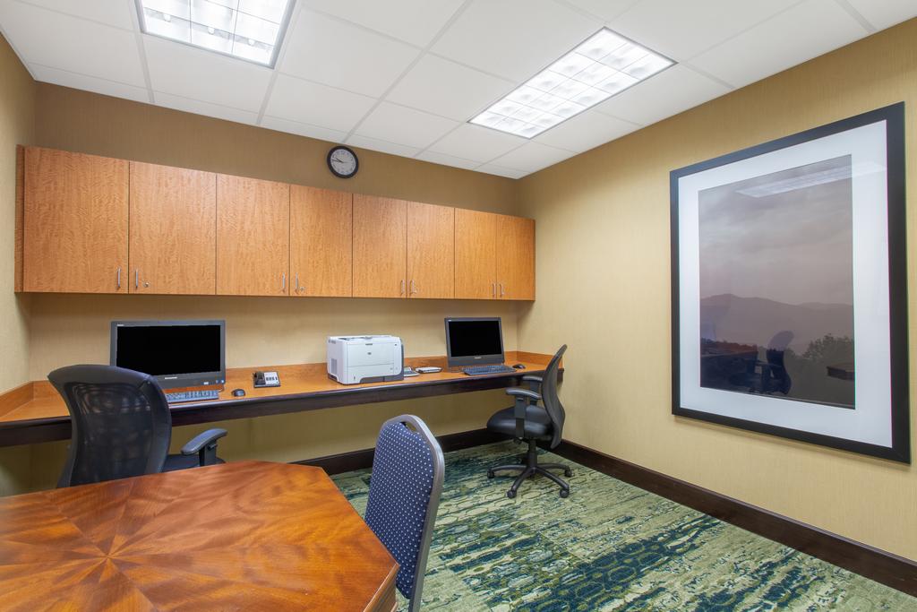 Hampton Inn & Suites Albany-Airport - thumb 3