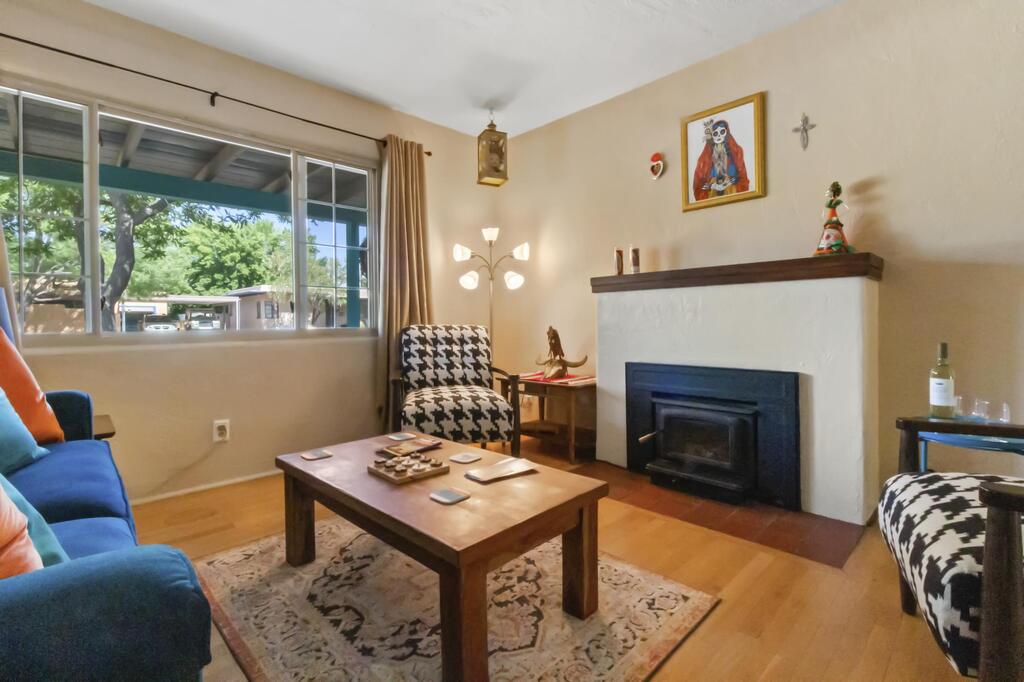 Hermosa House- An Irvie Home - thumb 3