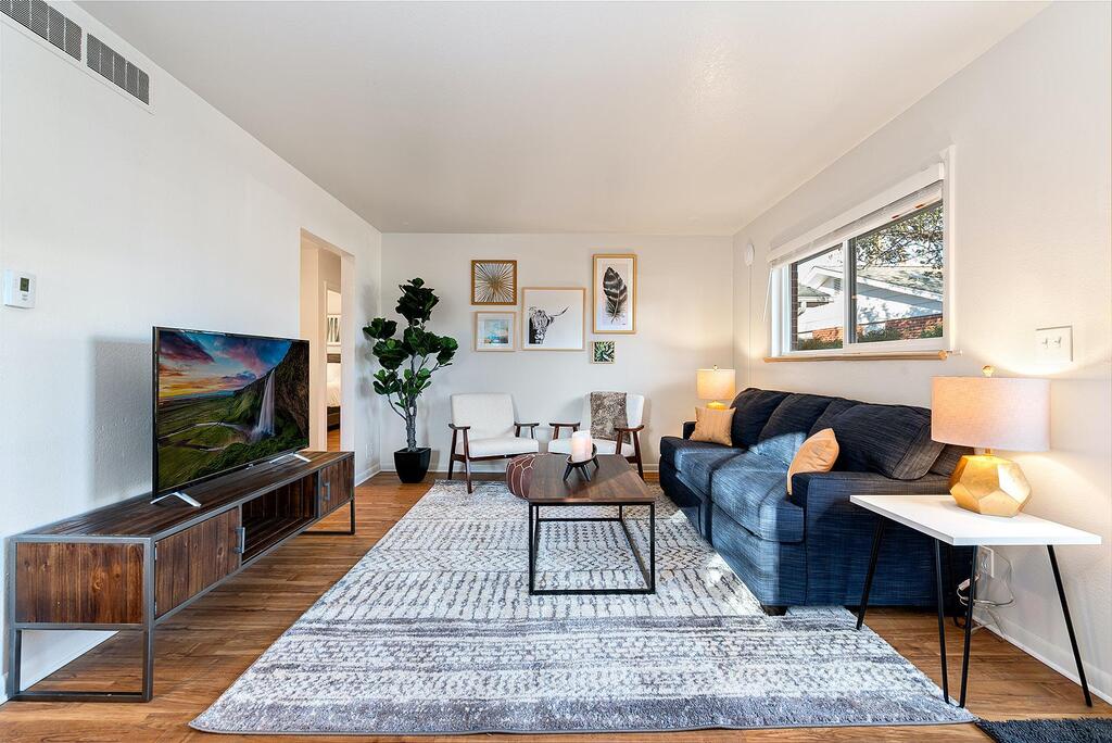 Hideout Near Old Town - Free Bikes!! - thumb 0